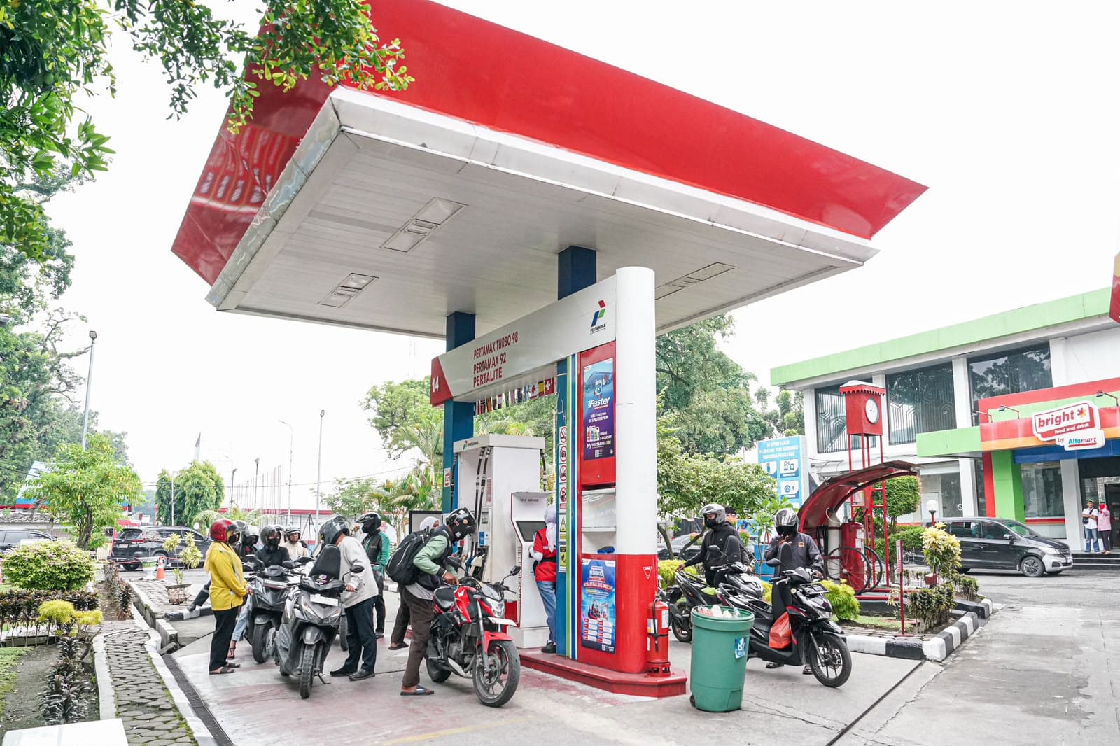El Nino Bikin Sungai Mengering, Pertamina Alihkan Distribusi BBM dari Kapal ke Mobil Tangki