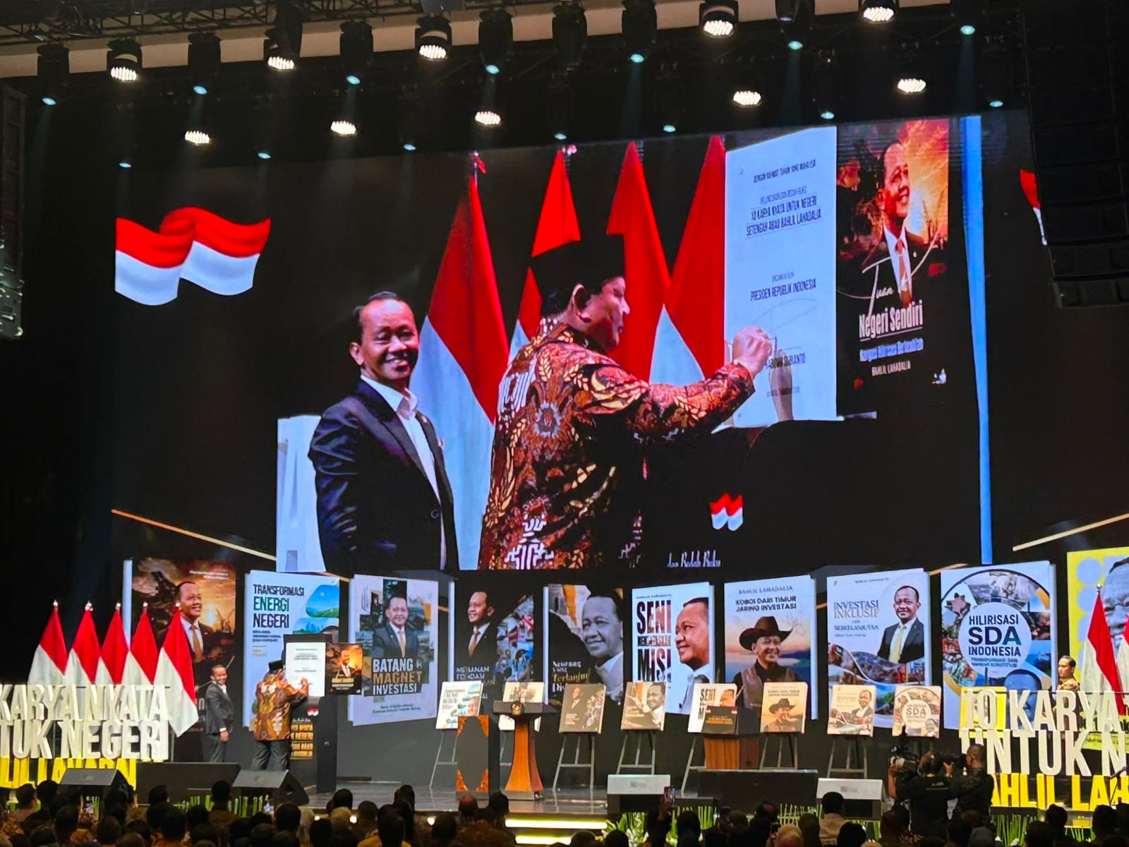 Prabowo Sebut Kecerdasan Bukan Ditentukan Sekolah, Bahlil Jadi Contoh