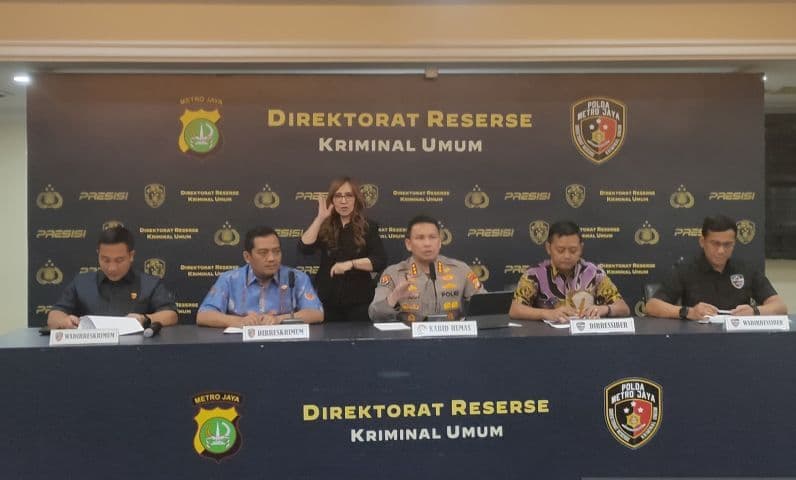 Polda Metro Tahan 9 Tersangka Penyebar Konten Hoaks dan Provokatif di Medsos 