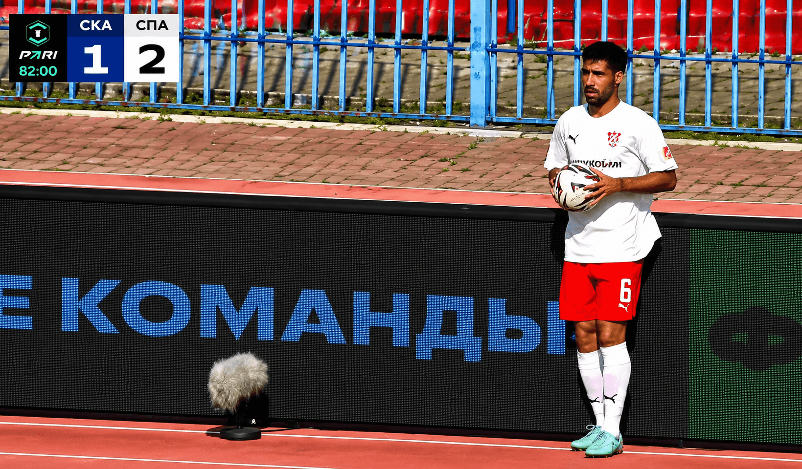 Cek Videonya! Momen Unik Nader Mohammadi Bikin Assist Lemparan Jauh Salto 