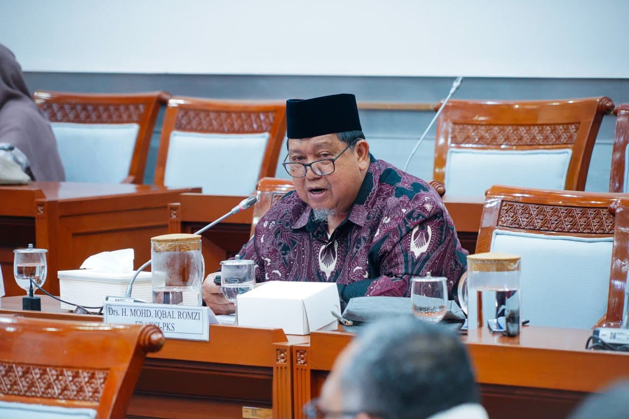 DPR Kecam Promosi Miras Newport Pakai Ayat Al-Qur’an, Minta Klarifikasi 