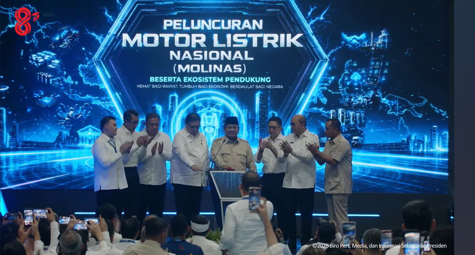 Prabowo Luncurkan Motor Listrik Nasional dan Ekosistem Pendukung di Pabrik Alva