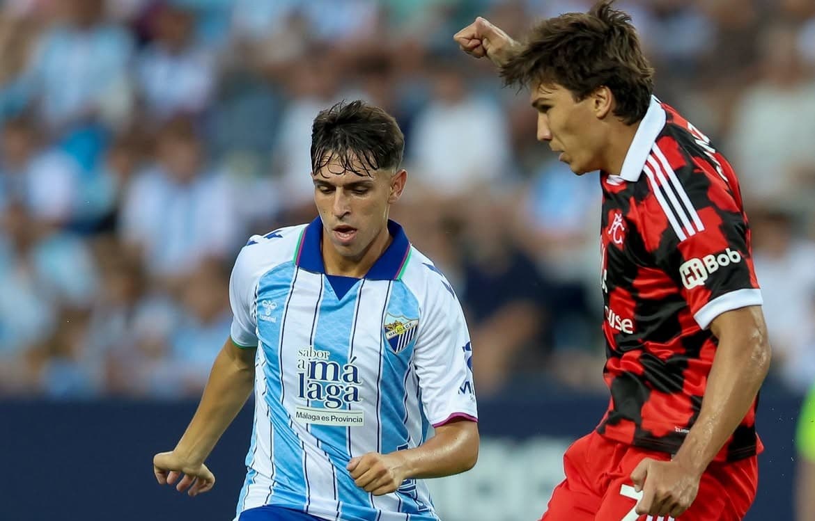 Cek Videonya! Penalti ke Gawang Kosong, Momen Aneh di Laga Pramusim Fulham vs Malaga