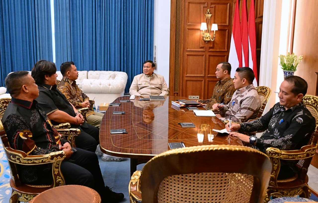 Prabowo Terima Panglima Jilah di Istana, Perkuat Penanganan Karhutla dan Peran Masyarakat Adat