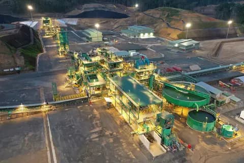 Laba Alamtri Resources (ADRO) Melonjak 76,8% dan Saham Naik 6,37%, Smelter Aluminium Jadi Katalis Berikutnya