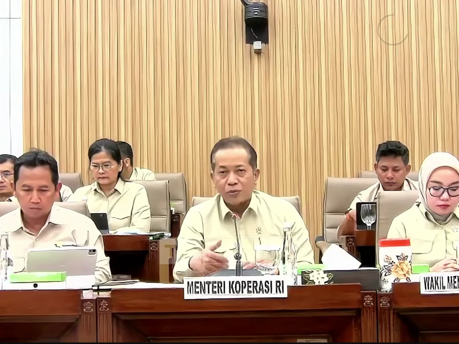 Menkop Ferry Bantah Kritikan soal Anggaran Podcast Rp 103 Miliar