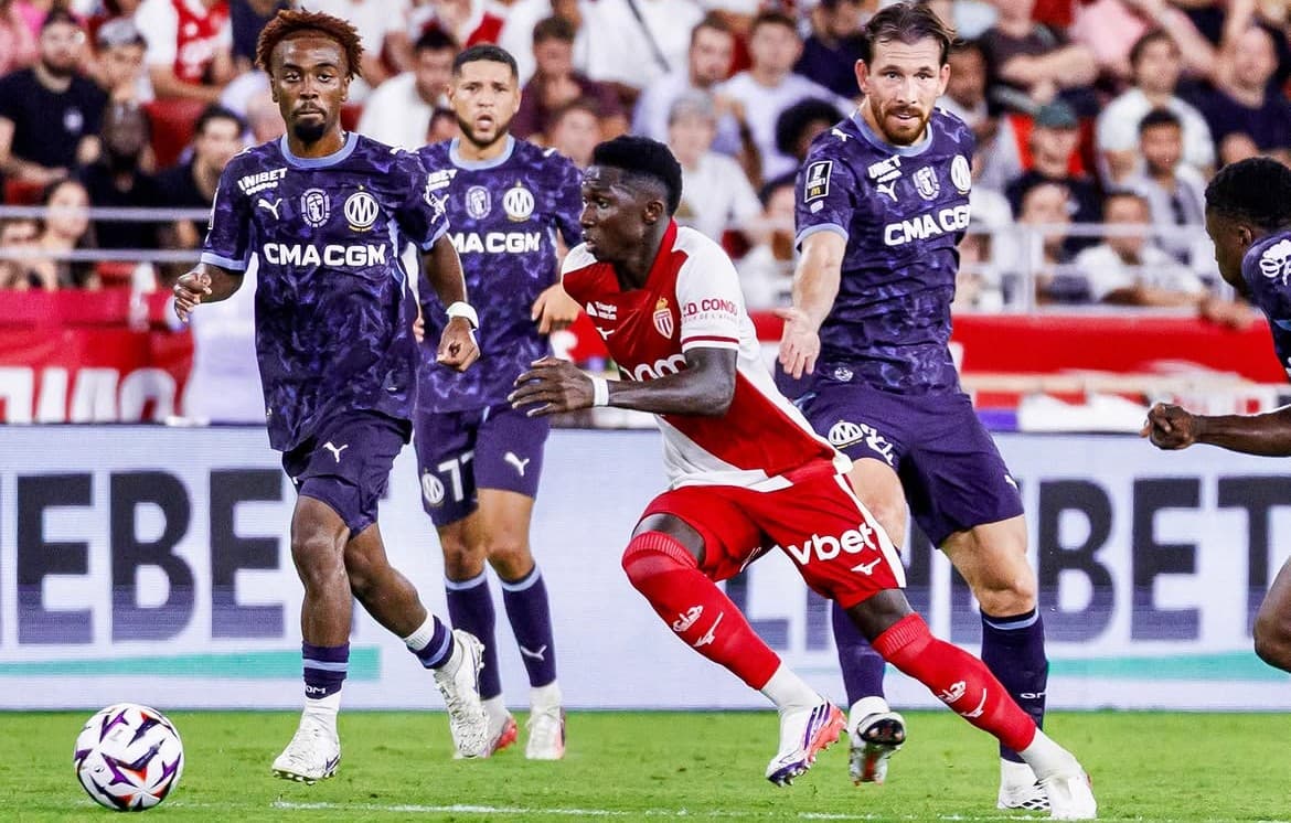  Gigit Jari! Kisah Transfer Lamine Camara dari Monaco ke Chelsea Gagal di Menit Akhir
