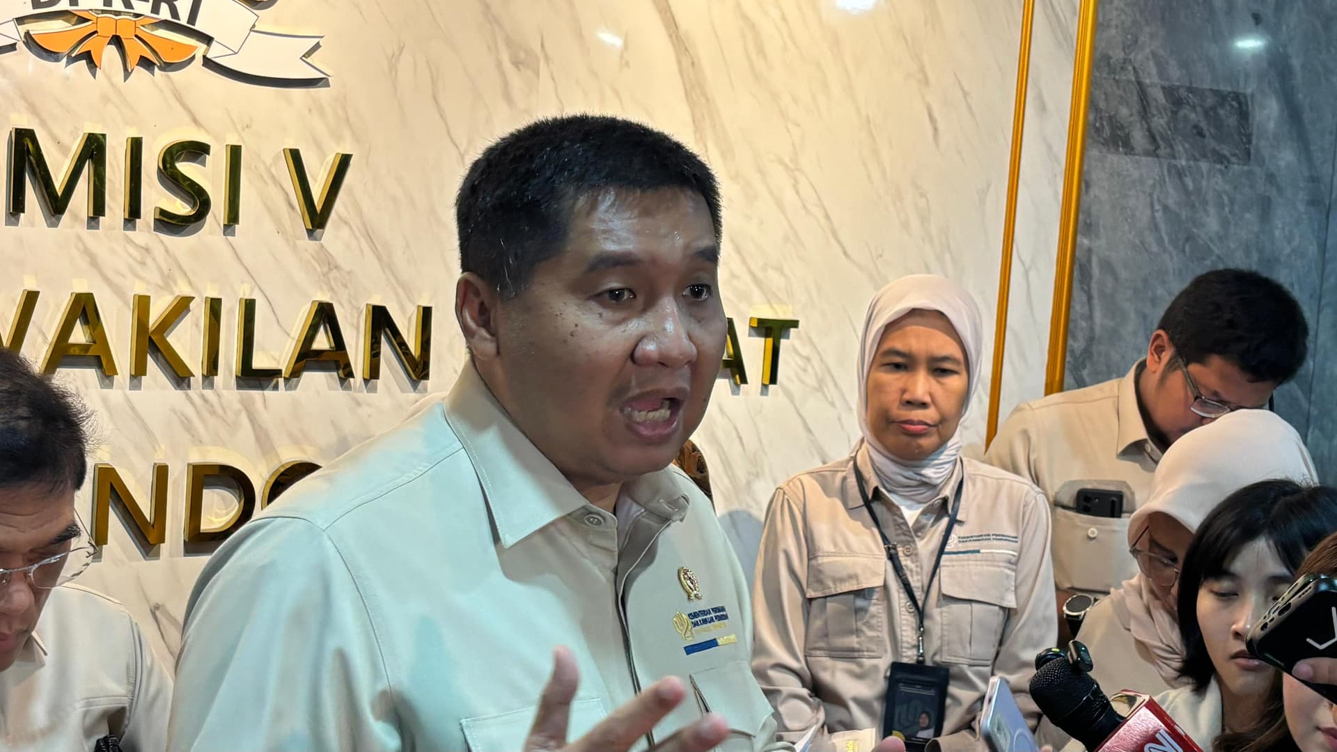 Menteri Ara Ungkap 725 Truk Angkut 2,9 Juta Genting Siap Diluncurkan di Q4/2026
