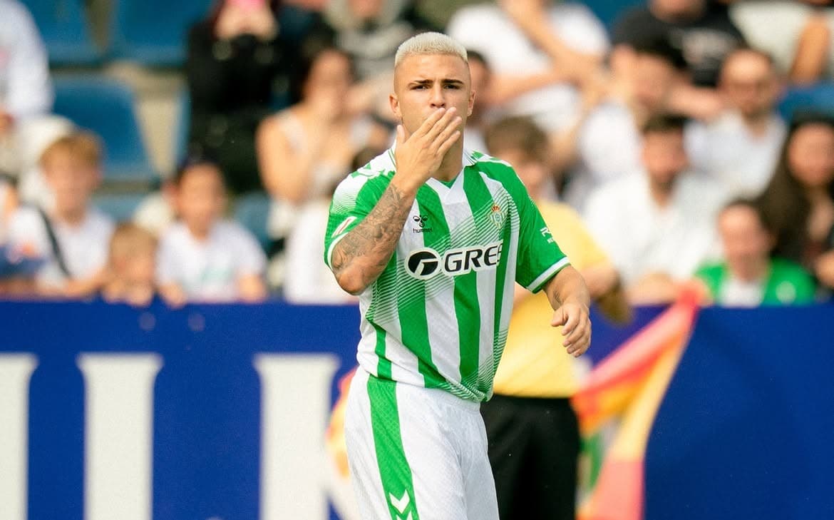 Cek Videonya! Tangis Haru Pablo Garcia, Terpaksa Tinggalkan Real Betis Setelah 15 Tahun