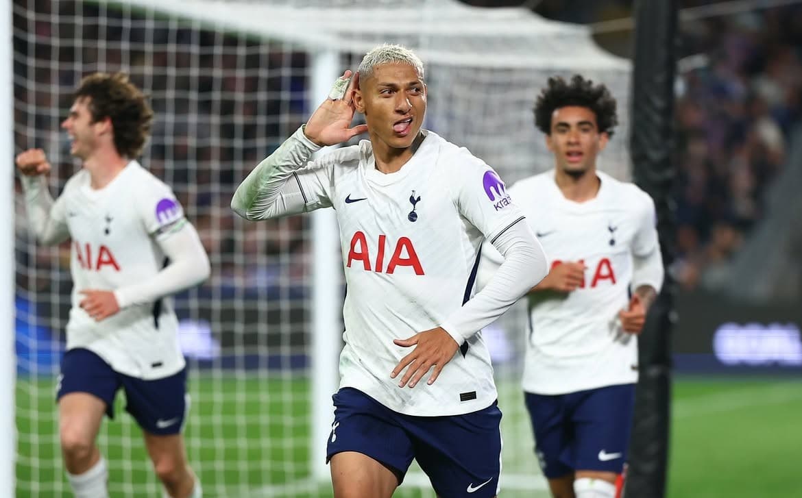 Richarlison Dicoret dari Skuad Tottenham Hotspur di Liga Premier