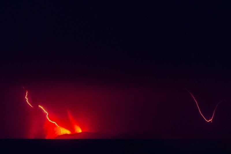 Sampai Kapan Bahaya Erupsi Gunung Anak Krakatau?