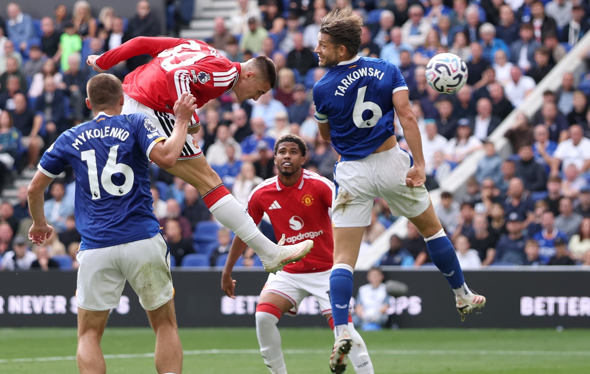 Manchester United Mulai Tertekan, Hasil Imbang Lawan Everton Jadi Alarm