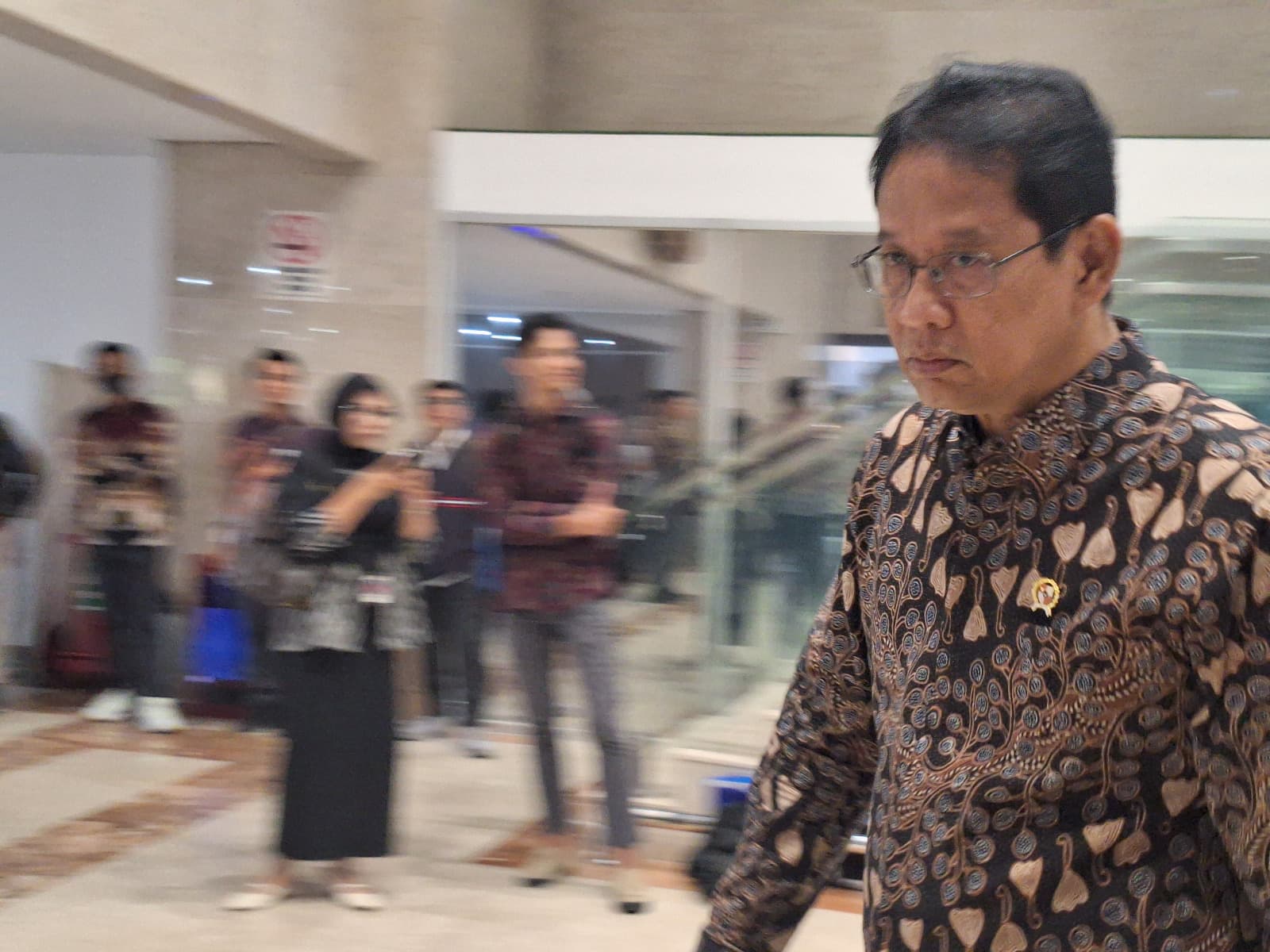 Anak Krakatau Plumes Paralyze Seven Major Hubs, Testing Emergency Fiscal Buffers