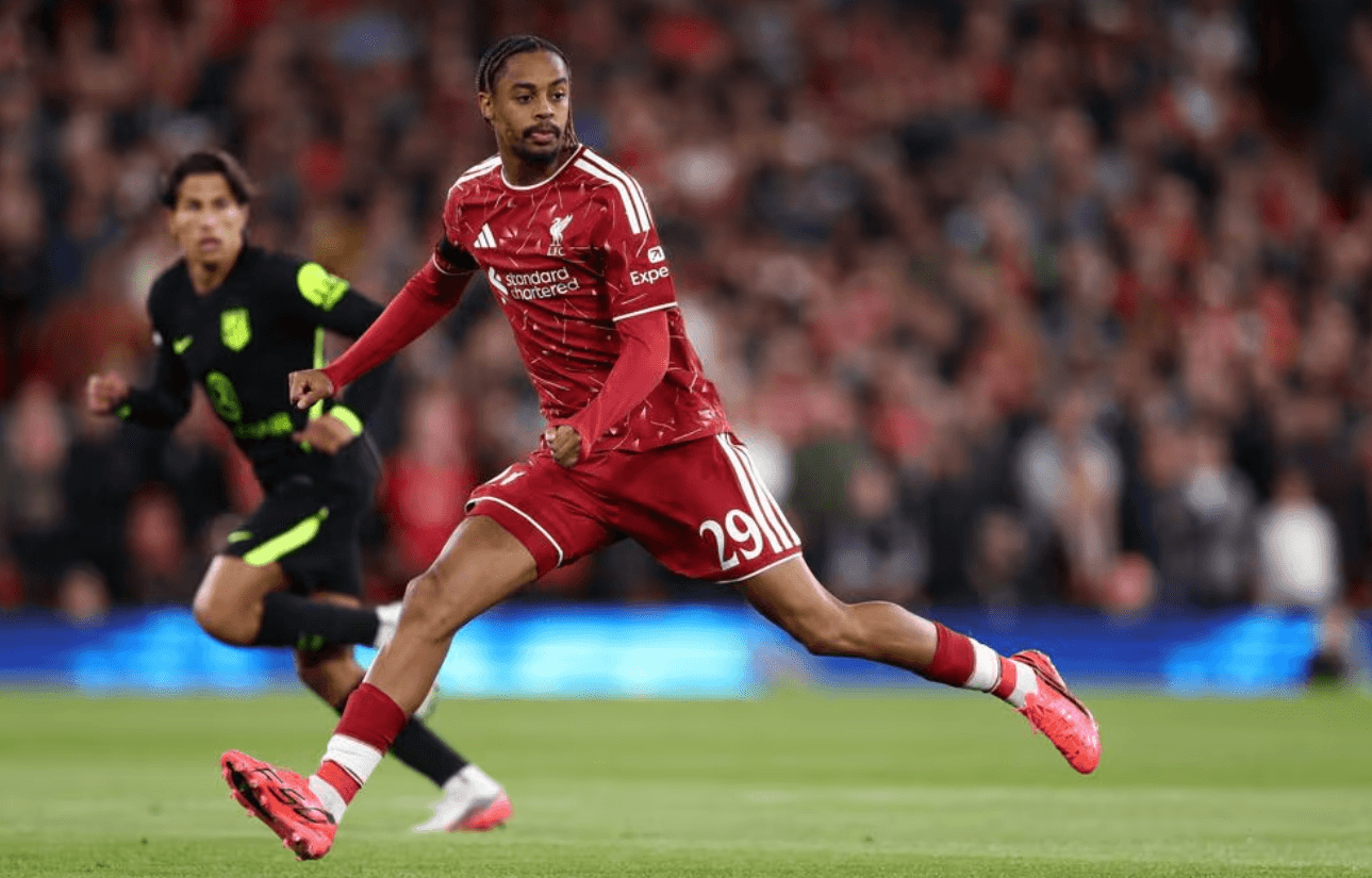 Kondisi Bradley Barcola Setelah Cedera Saat Liverpool Pecundangi Atletico Madrid 