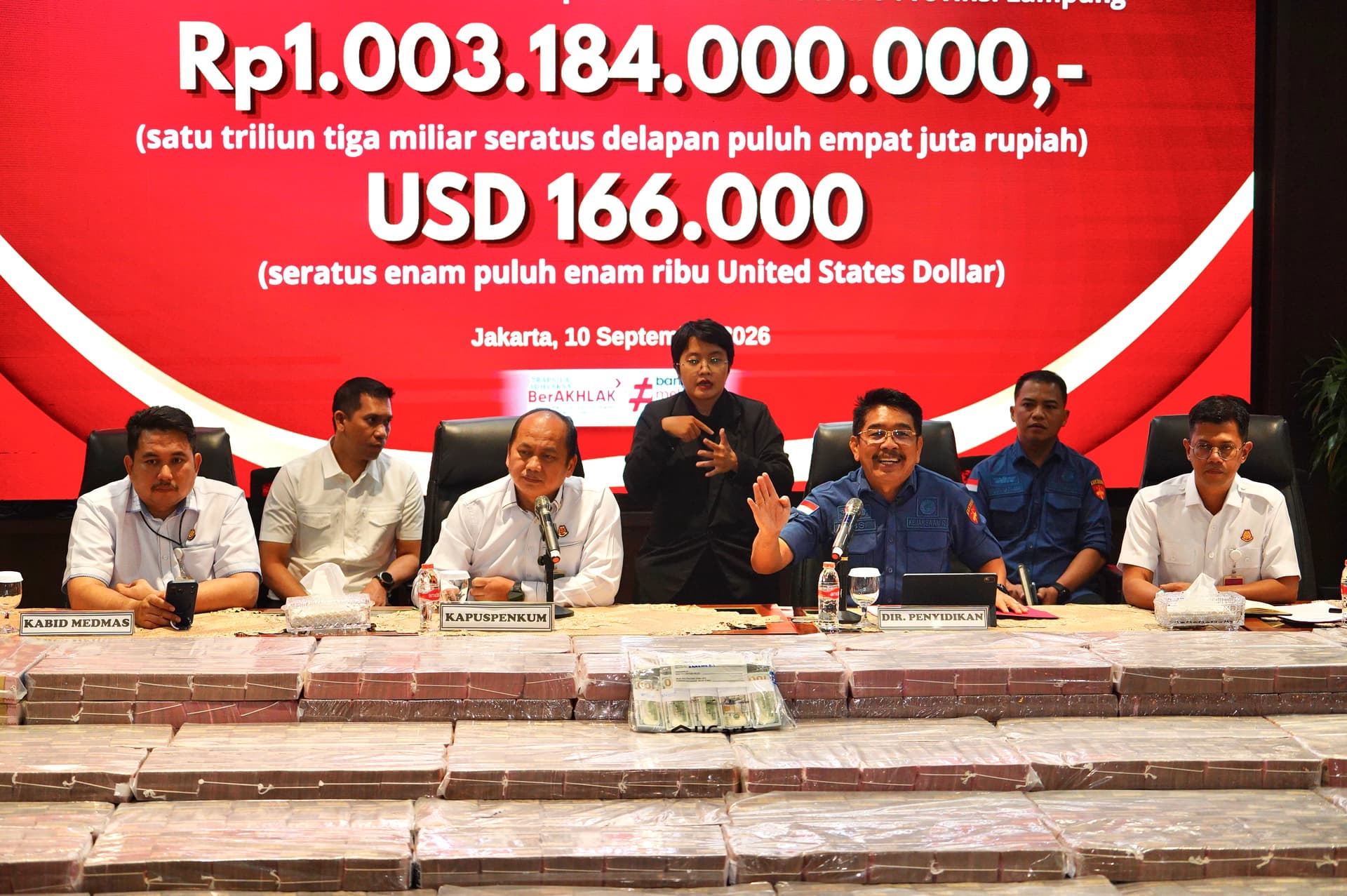Kejagung Sita Uang Rp 1 Triliun dan US$ 166 Ribu Terkait Kasus Korupsi Hutan Inhutani V Lampung