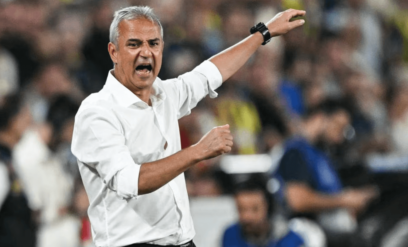 Baru Satu Pertandingan Liga Champions, Pelatih Fenerbahce Mengundurkan Diri  