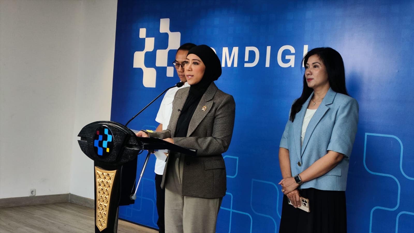 Meutya Hafid Bakal Denda 6% untuk Platform 'Nakal' Langgar PP Tunas