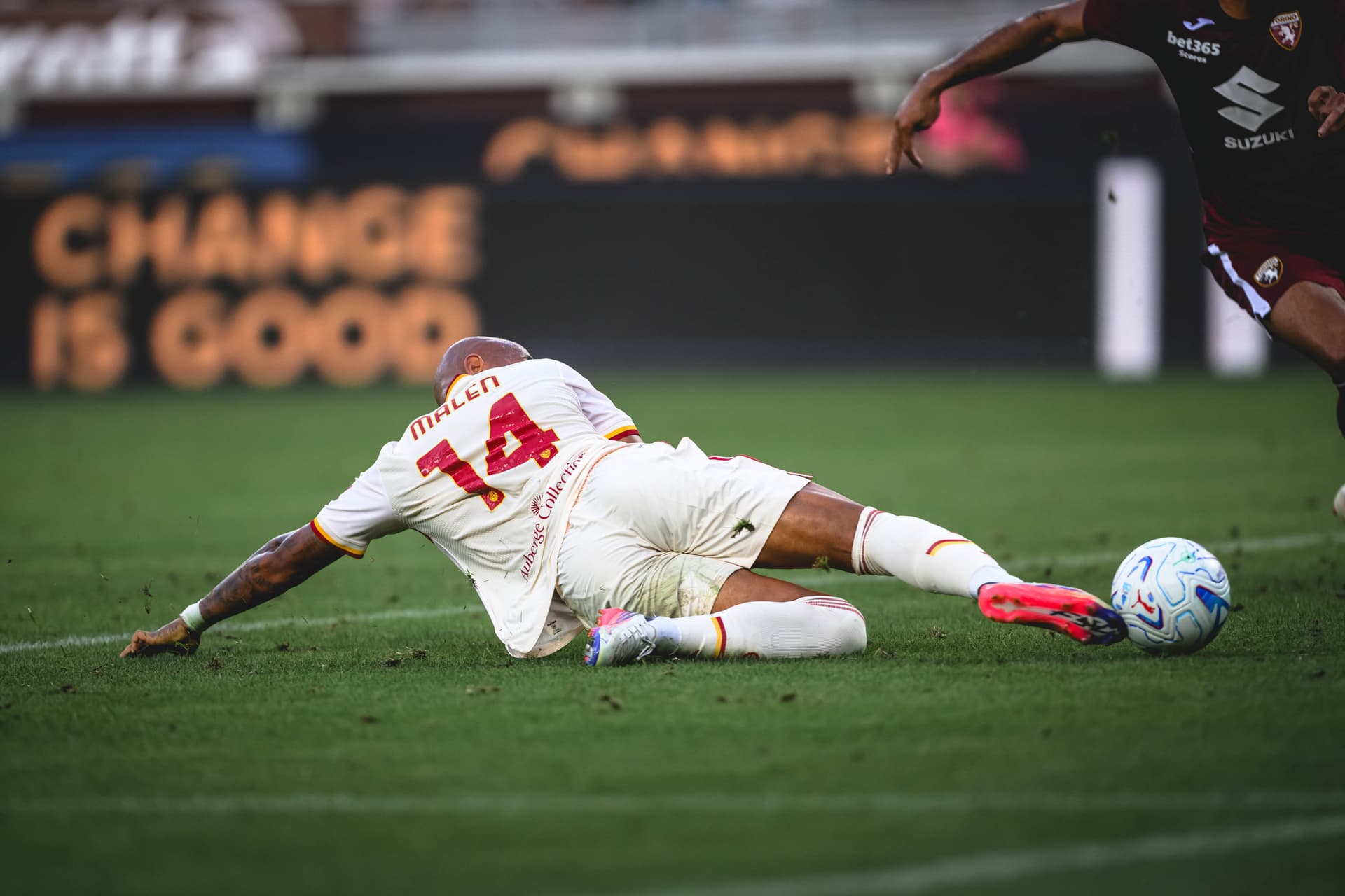 Belum Berhenti Cetak Gol, Donyell Malen Bantu AS Roma Dominasi Serie A 