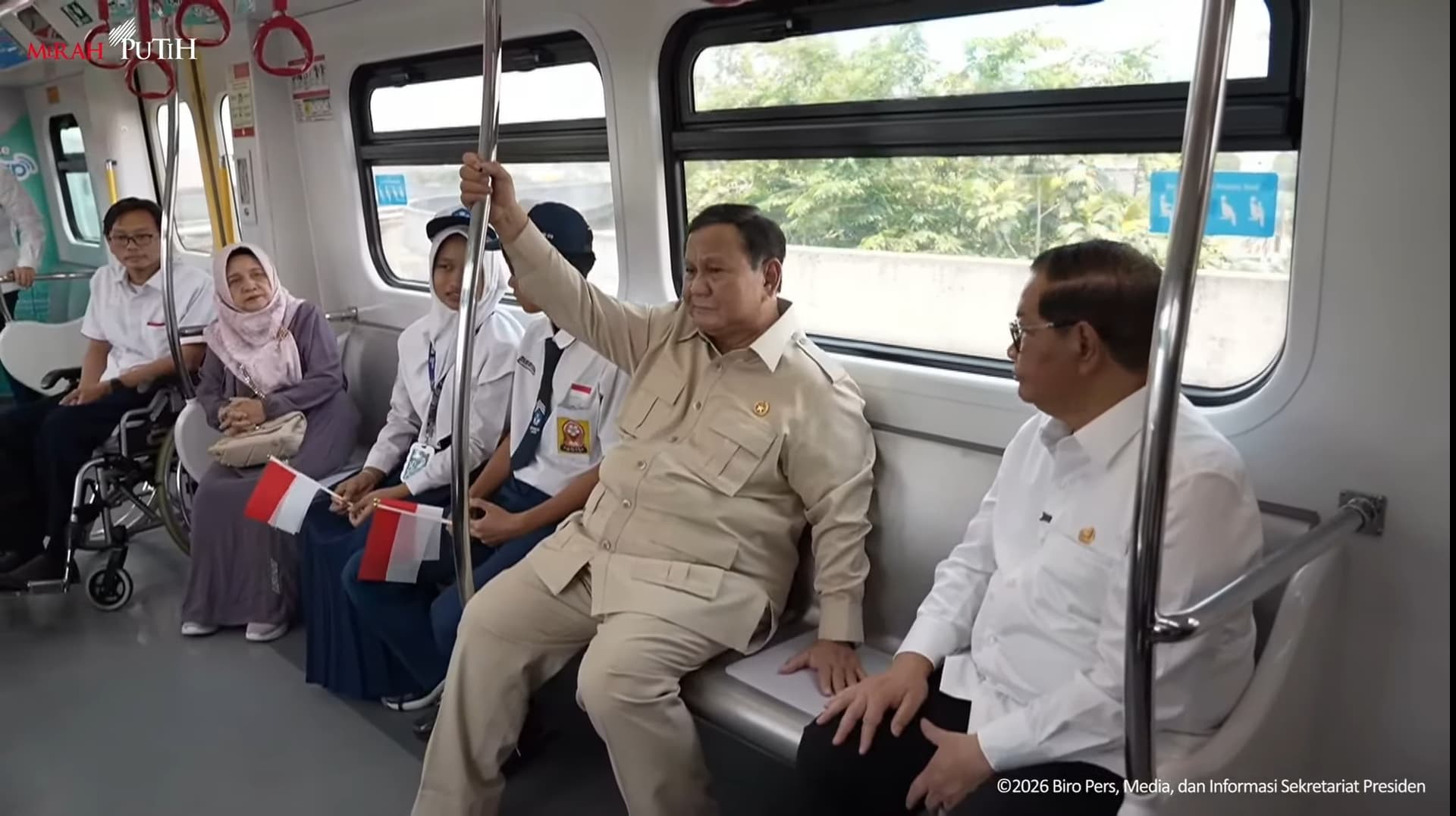 Mulai Besok LRT Jabodebek Uji Coba Jadwal Baru, Bisa Kejar Whoosh dari Halim
