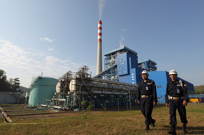 PLTS 100 GWp Jadi Target, Risiko 3 Proyek PLTU Sumatra Disorot 