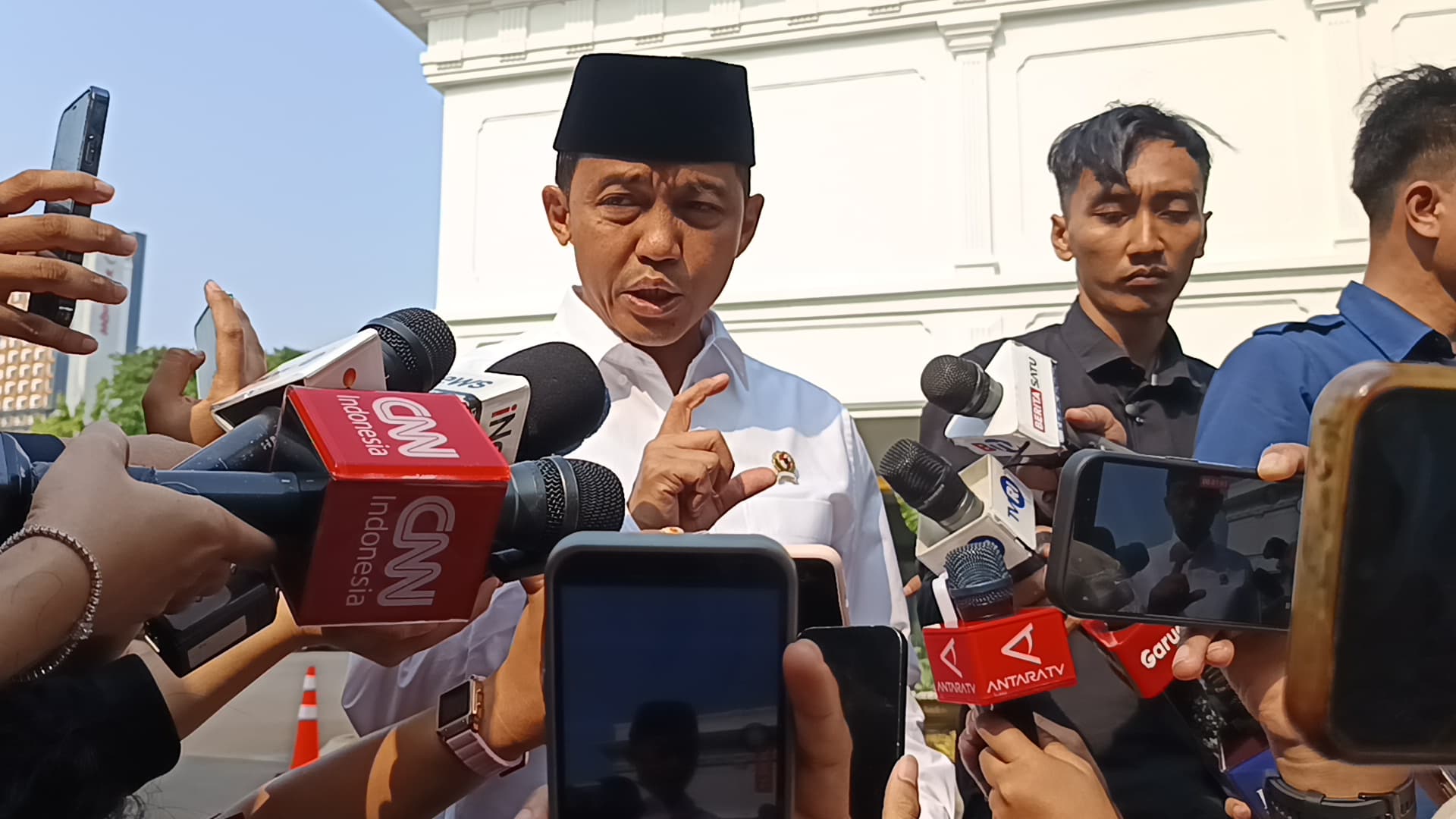 Menhut Bekukan Izin 32 Perusahaan Terlibat Karhutla, Ada Taiyoung Engreen hingga Ramang Agro Lestari