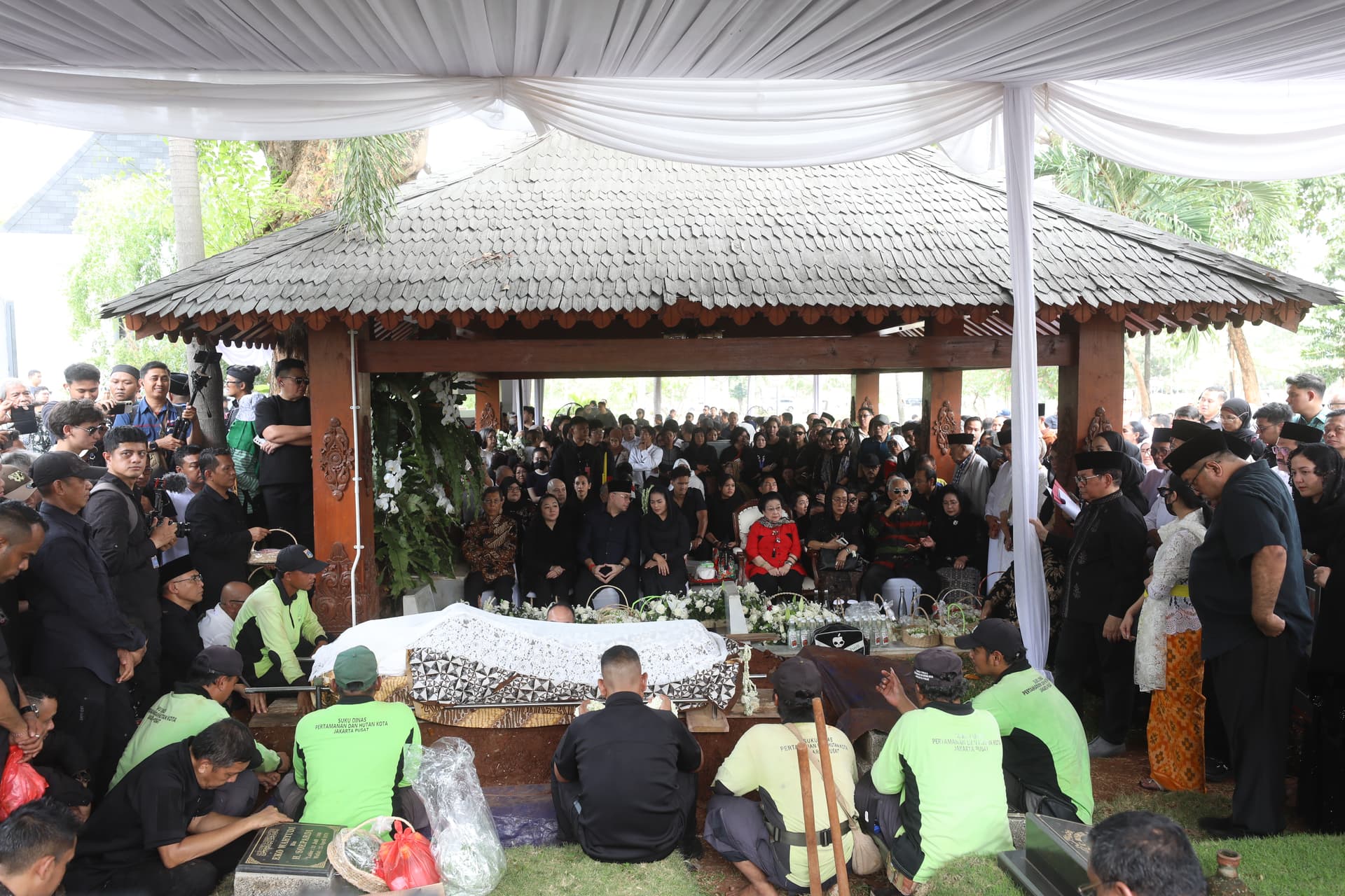 Rano Karno Bacakan Pesan Keluarga Bung Karno 