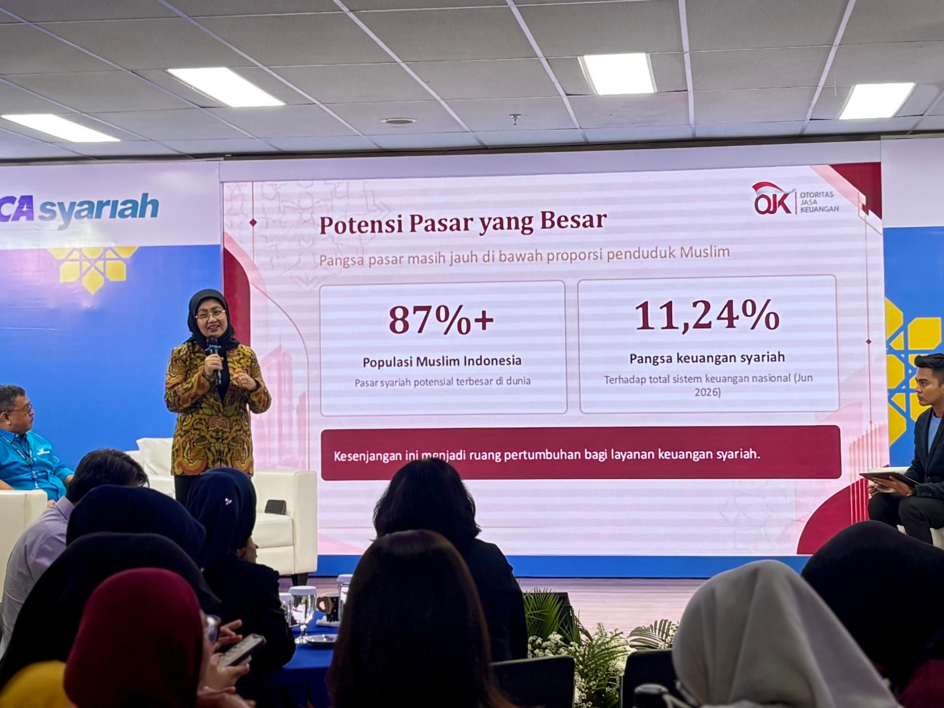 Ternyata Ini Alasan Non-Muslim Tertarik Jadi Nasabah Bank Syariah 