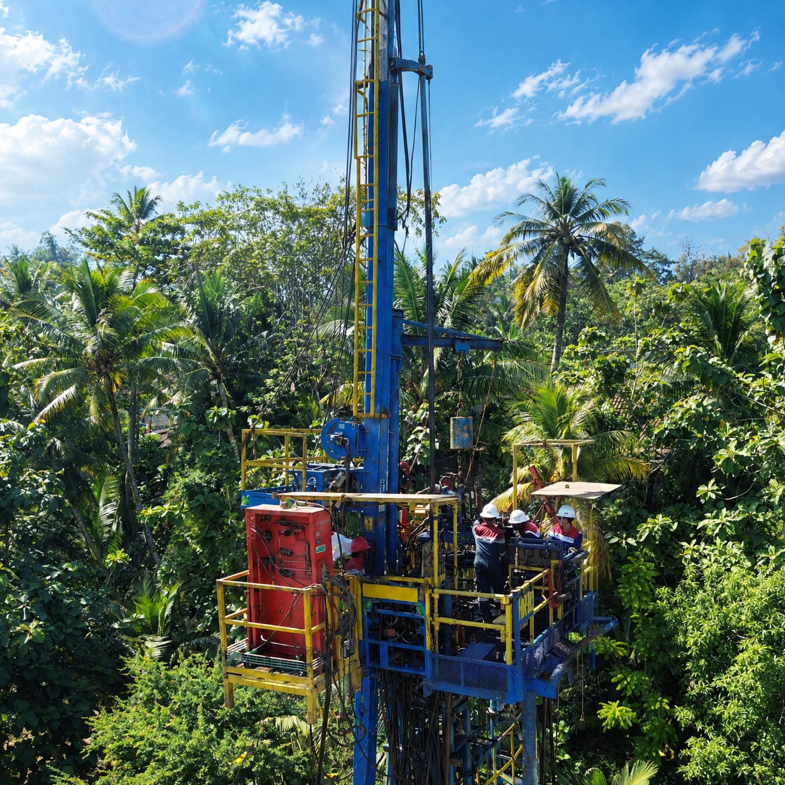 Elnusa (ELSA) Optimalkan Sumur 'Idle' dengan 'Hydraulic Workover Unit'