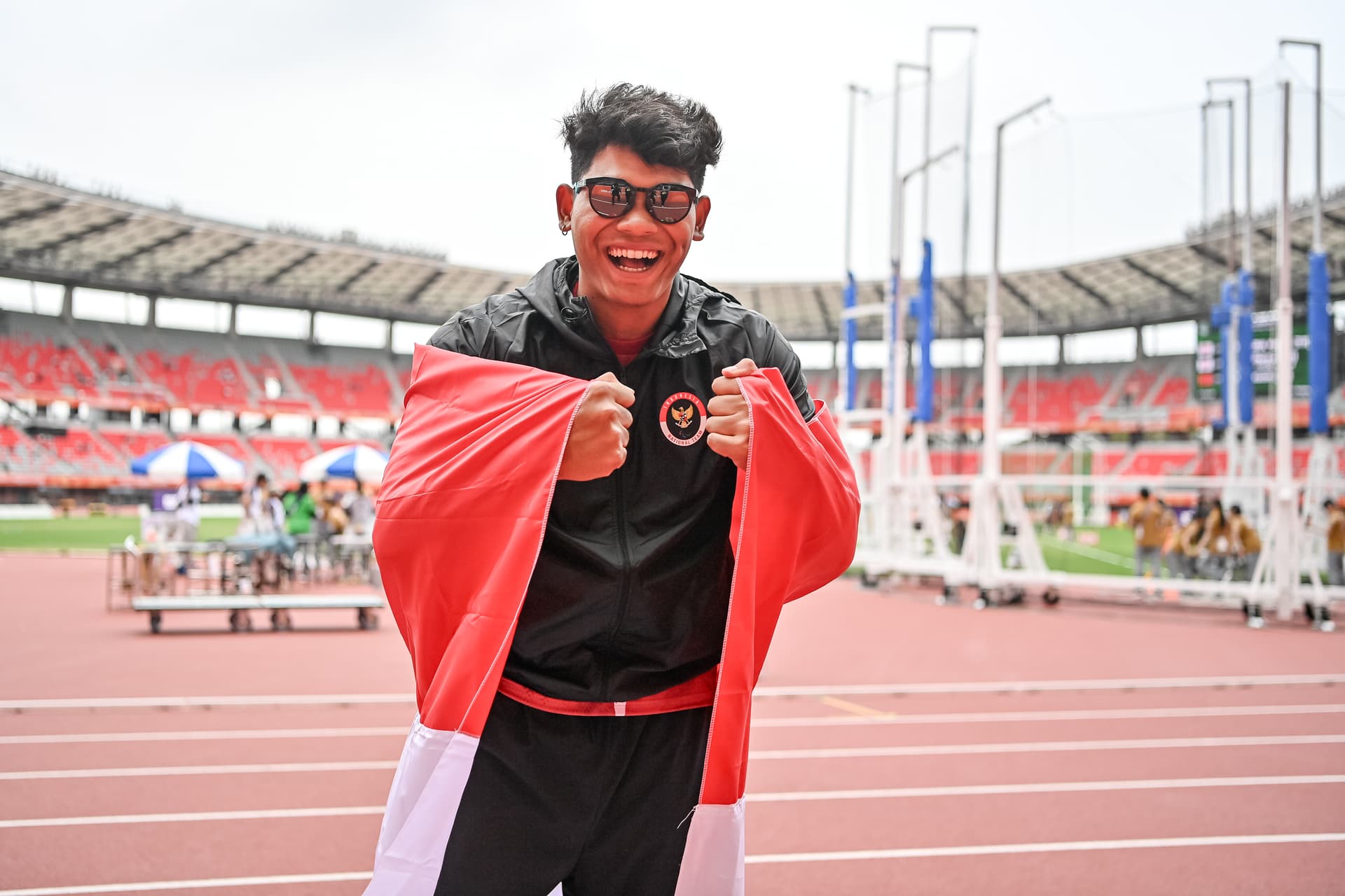 Sumbang Emas Kedua Indonesia, Kadek Dwi Pecahkan Rekor Dunia di Asian Para Games 2026!