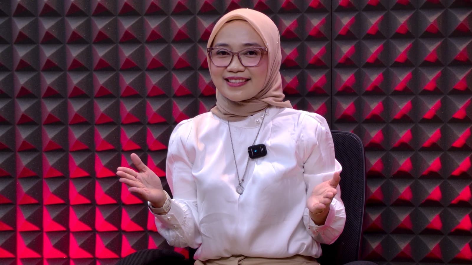 Riset DIR: Percakapan soal Pemerintahan Prabowo-Gibran Tembus 12,2 Juta, Sentimen Netral Mendominasi