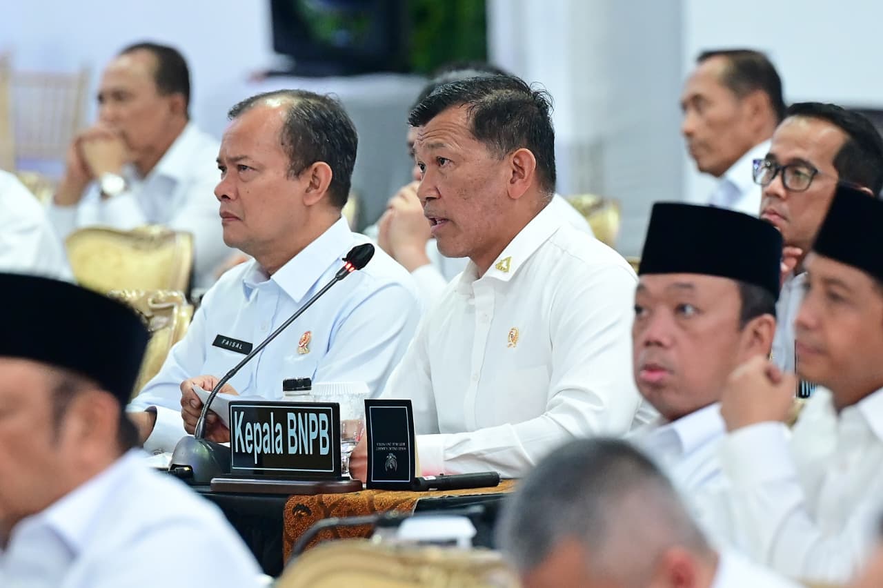 BNPB Lapor ke Prabowo, Perkuat Penanganan Karhutla Berbasis Citra Satelit 