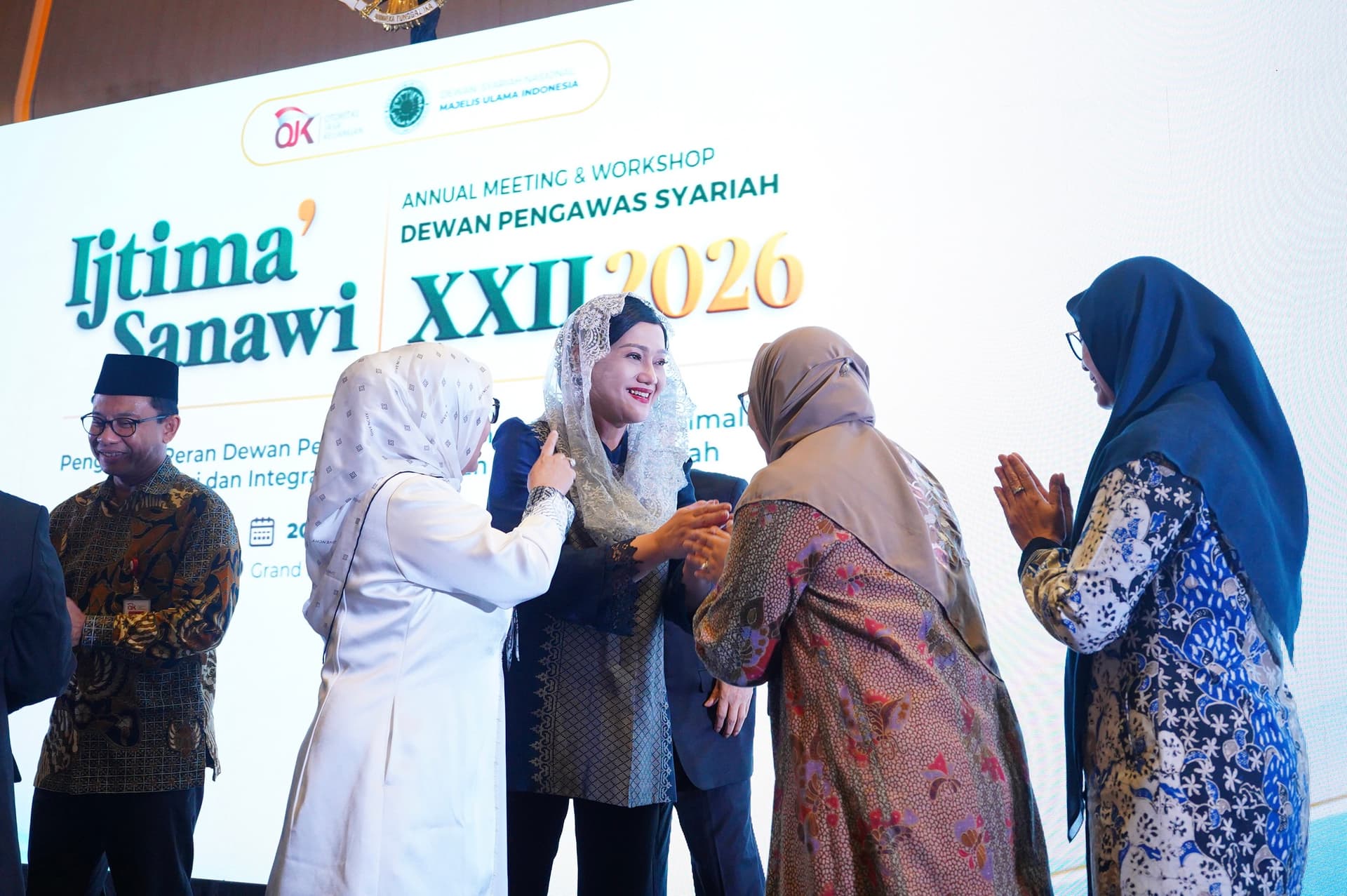OJK Optimistis Industri Keuangan Syariah Terus Tumbuh, Total Aset Tembus Rp 3.231 Triliun