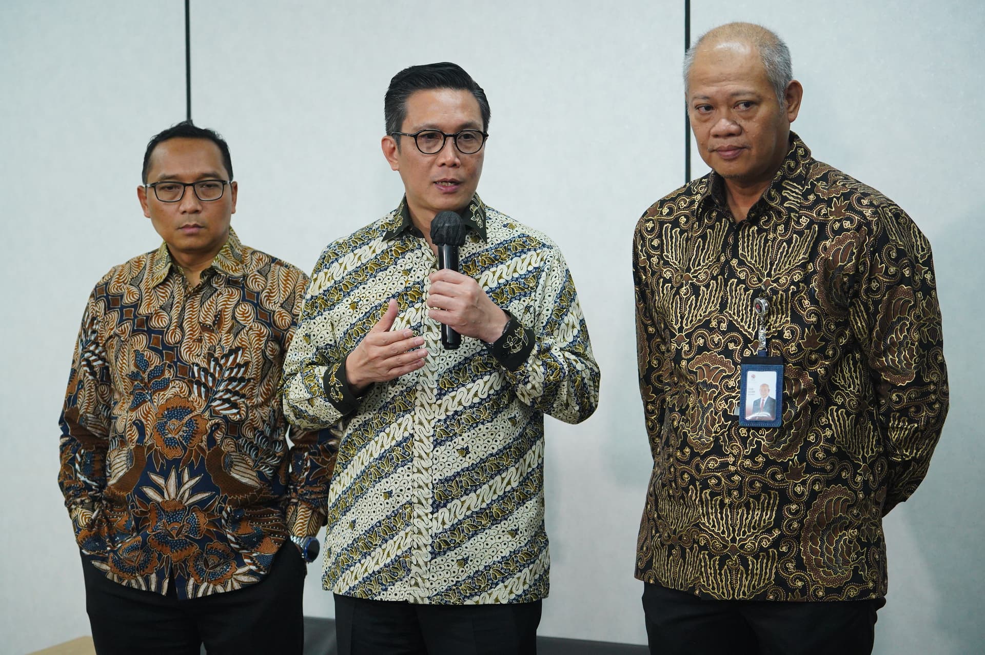 Bukan Delisting! BEI Keluarkan 80 Saham HSC dari Perhitungan IHSG
