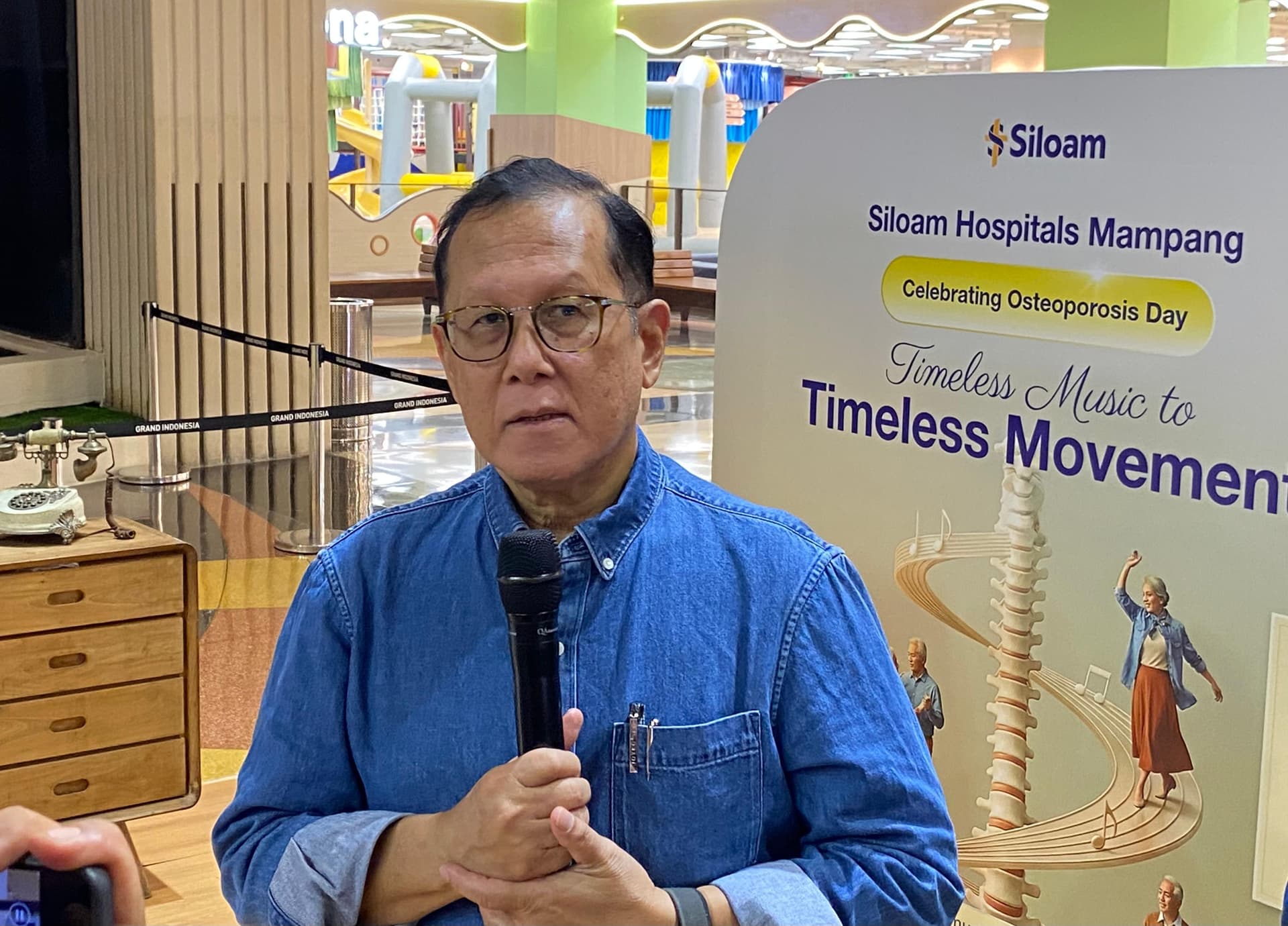 Korset Bukan Solusi Osteoporosis, Dokter: Hanya untuk Penggunaan Sementara