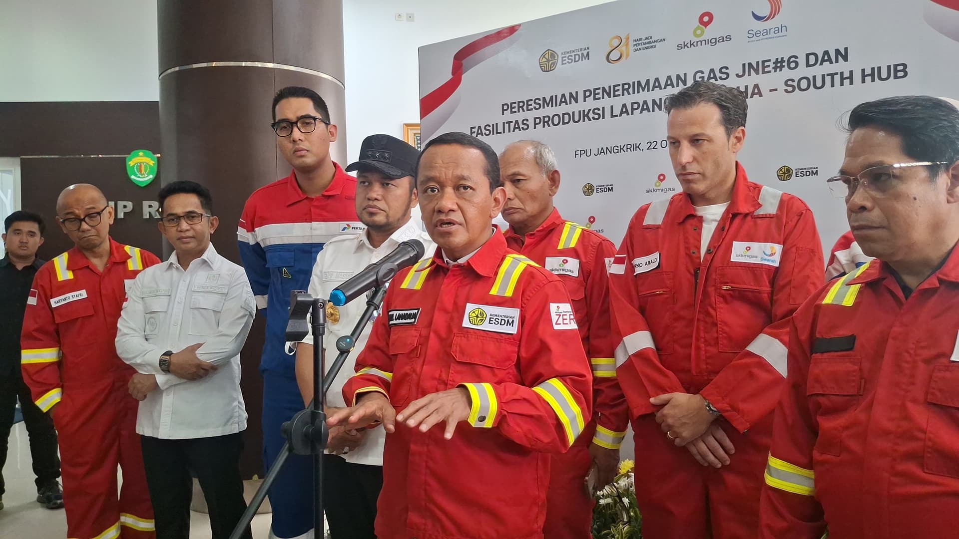Bahlil Cek Kilang Balikpapan, Stok Pertalite Nasional Penuhi Standar Nasional 16-18 Hari