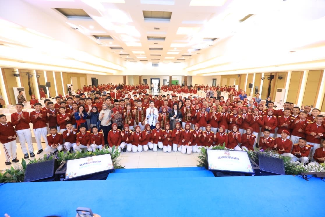 Dukung Program Prioritas Pemerintah, OJK Bekali Pelajar Sekolah Rakyat Literasi Keuangan dan Keterampilan Digital 