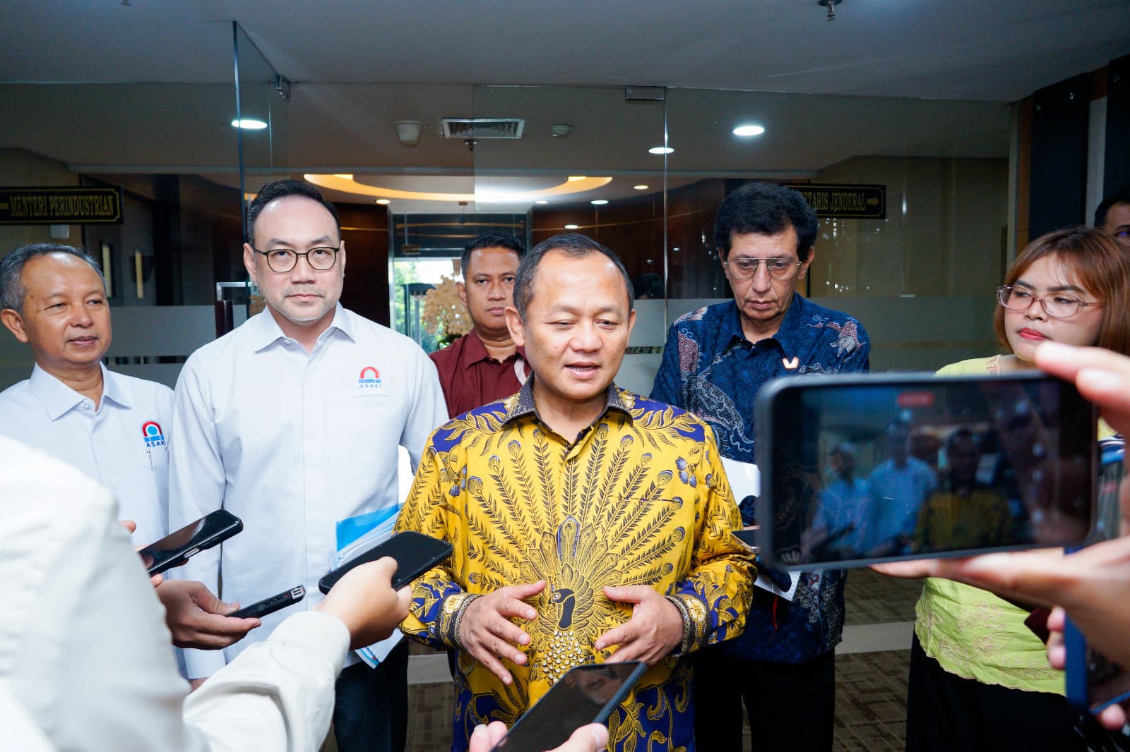 Jaga Daya Saing Keramik Nasional, Menperin Perjuangkan Pasokan Gas dan Perketat Impor