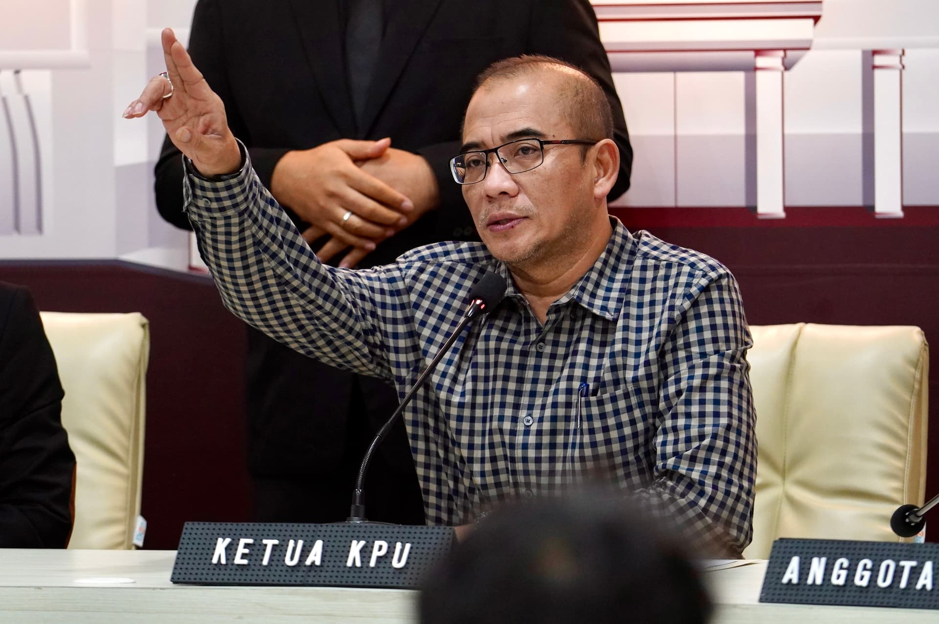 Bantah Selundupkan Pasal PKPU, Eks Ketua KPU Sentil Doli Kurnia: Lupa Boleh, Munafik Jangan 