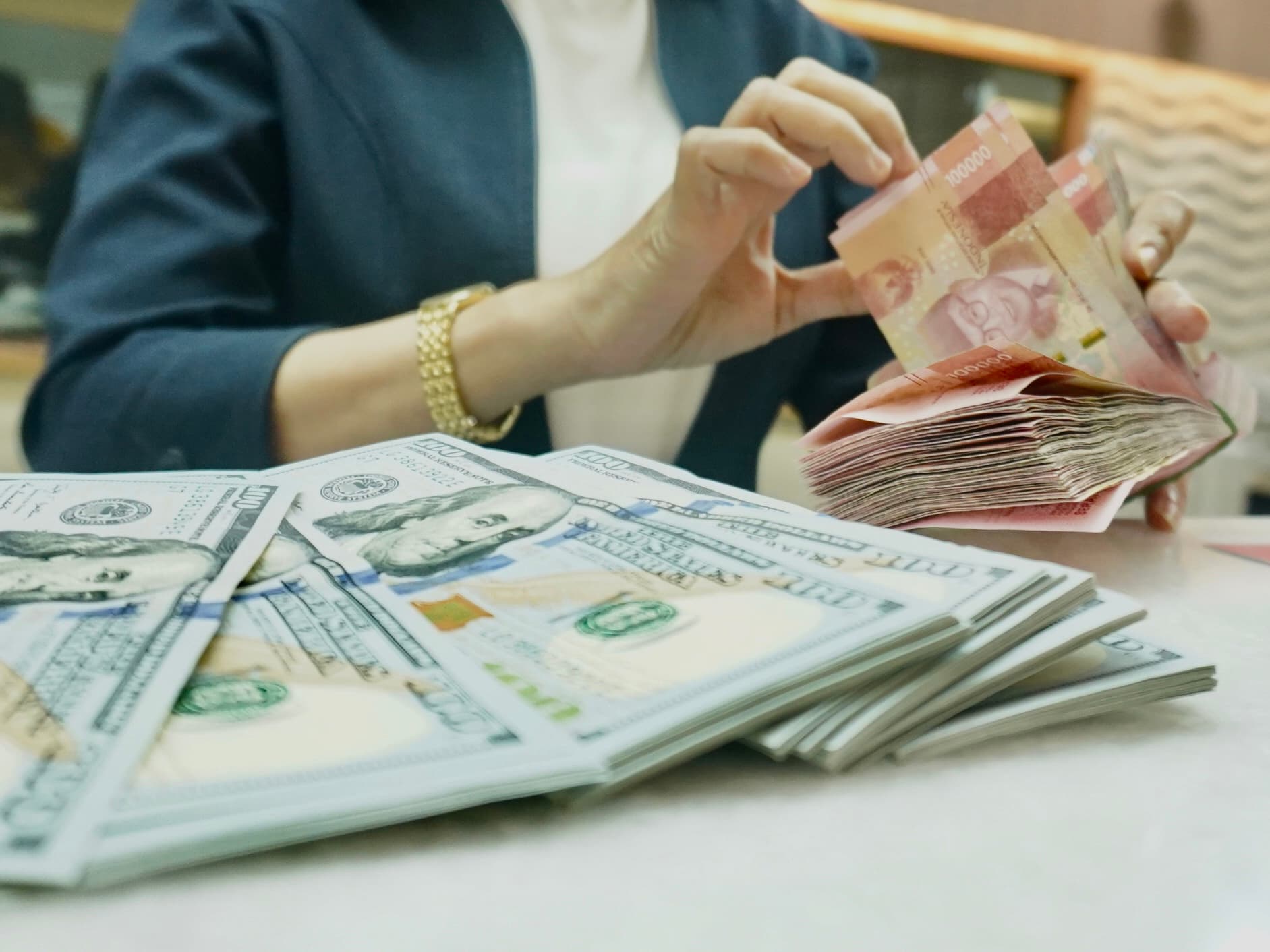 Rupiah Menguat di Sesi Penutupan Perdagangan Akhir Pekan