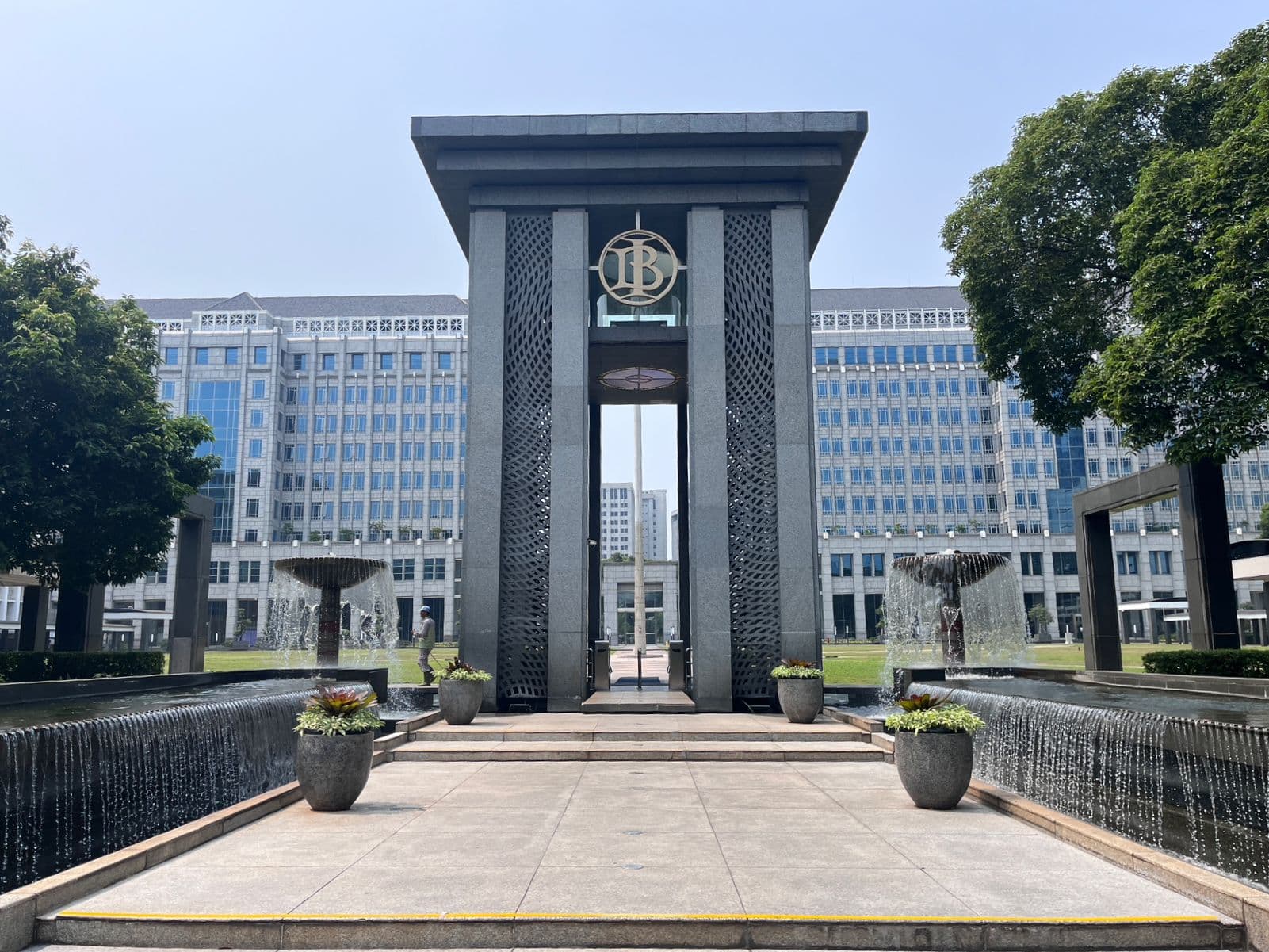 BI Tahan Suku Bunga 5,75%, Rupiah Jadi Pertaruhan Utama