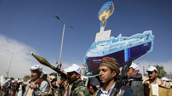 Houthi Berebut Pegunungan Strategis Yaman, Ribuan Warga Mengungsi ke Djibouti
