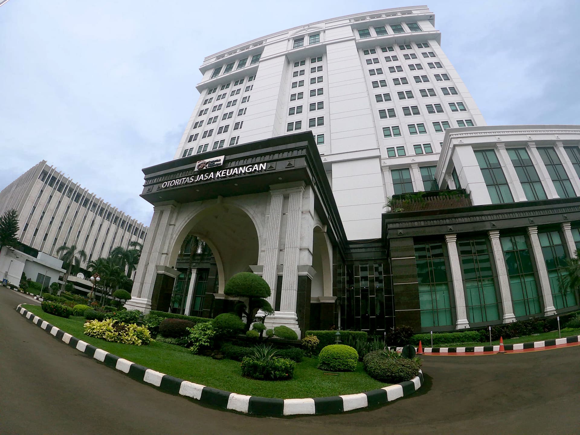 Asuransi Boleh Investasi Saham hingga 40%, Maksimal 10% pada Satu Emiten