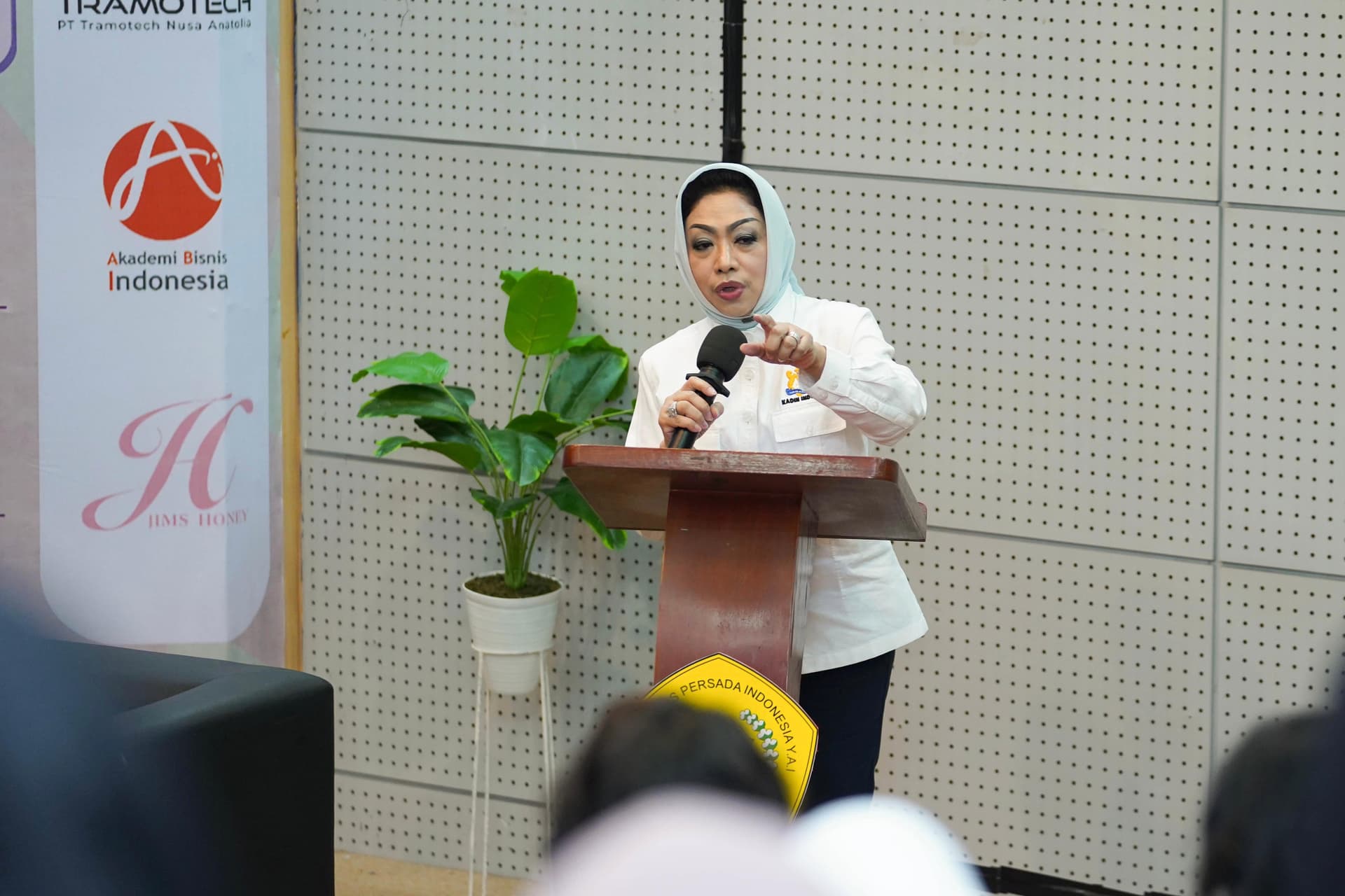 Kadin Perkuat Peran Sosial Dunia Usaha untuk Lindungi UMKM dari Dampak Bencana 
