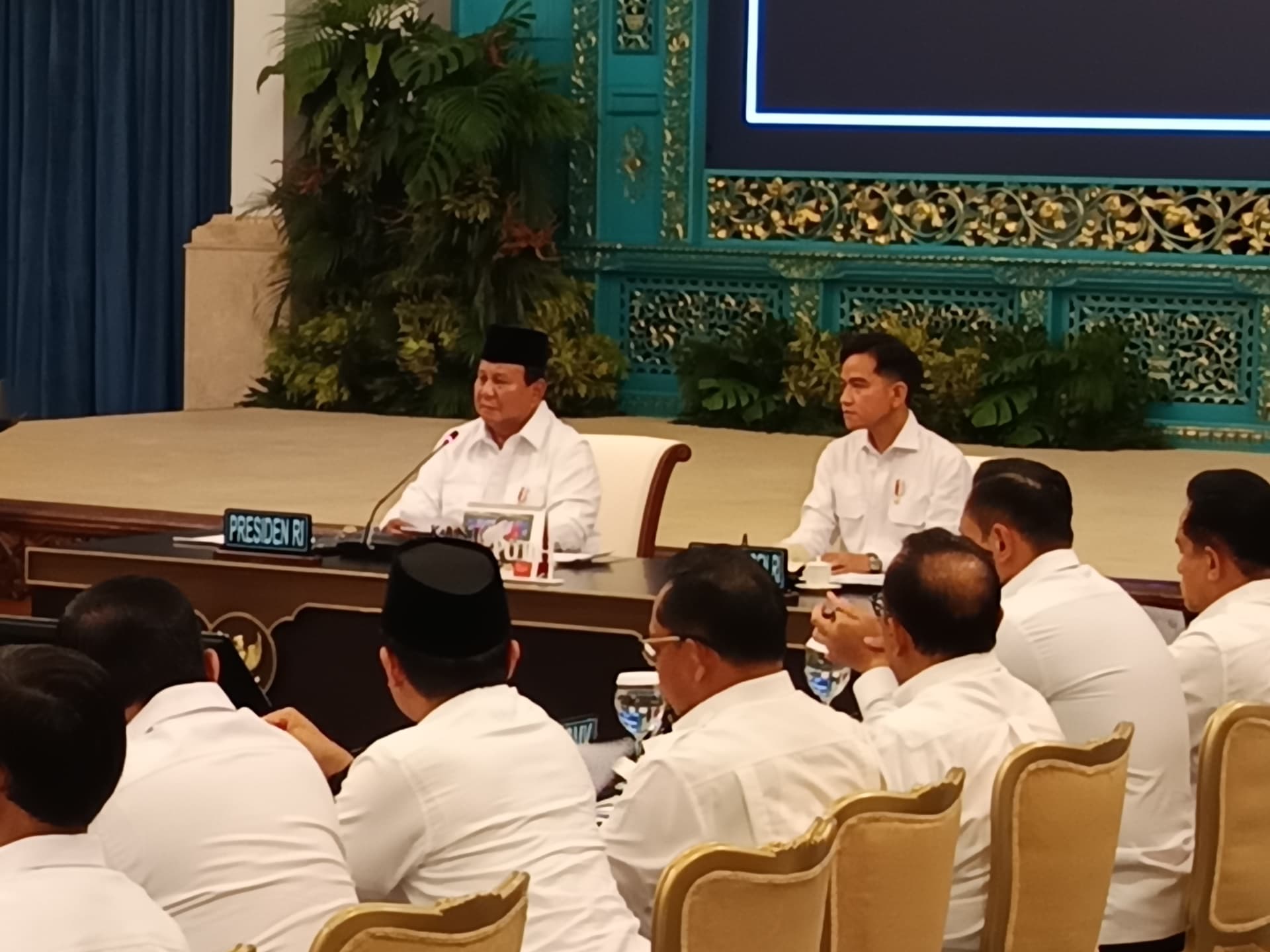 Tingkat Kepuasan Publik ke Prabowo-Gibran Turun Jadi 55,1%, Poltracking Beri 5 Rekomendasi