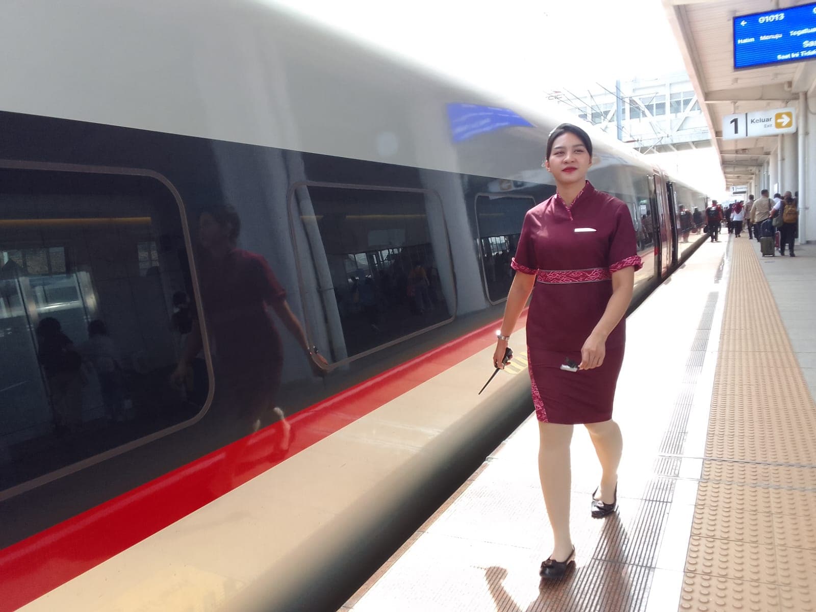 Indonesia’s Flagship High-Speed Rail Bleeds $320 Million as Jakarta Deploys State Guarantees to Shield the Budget