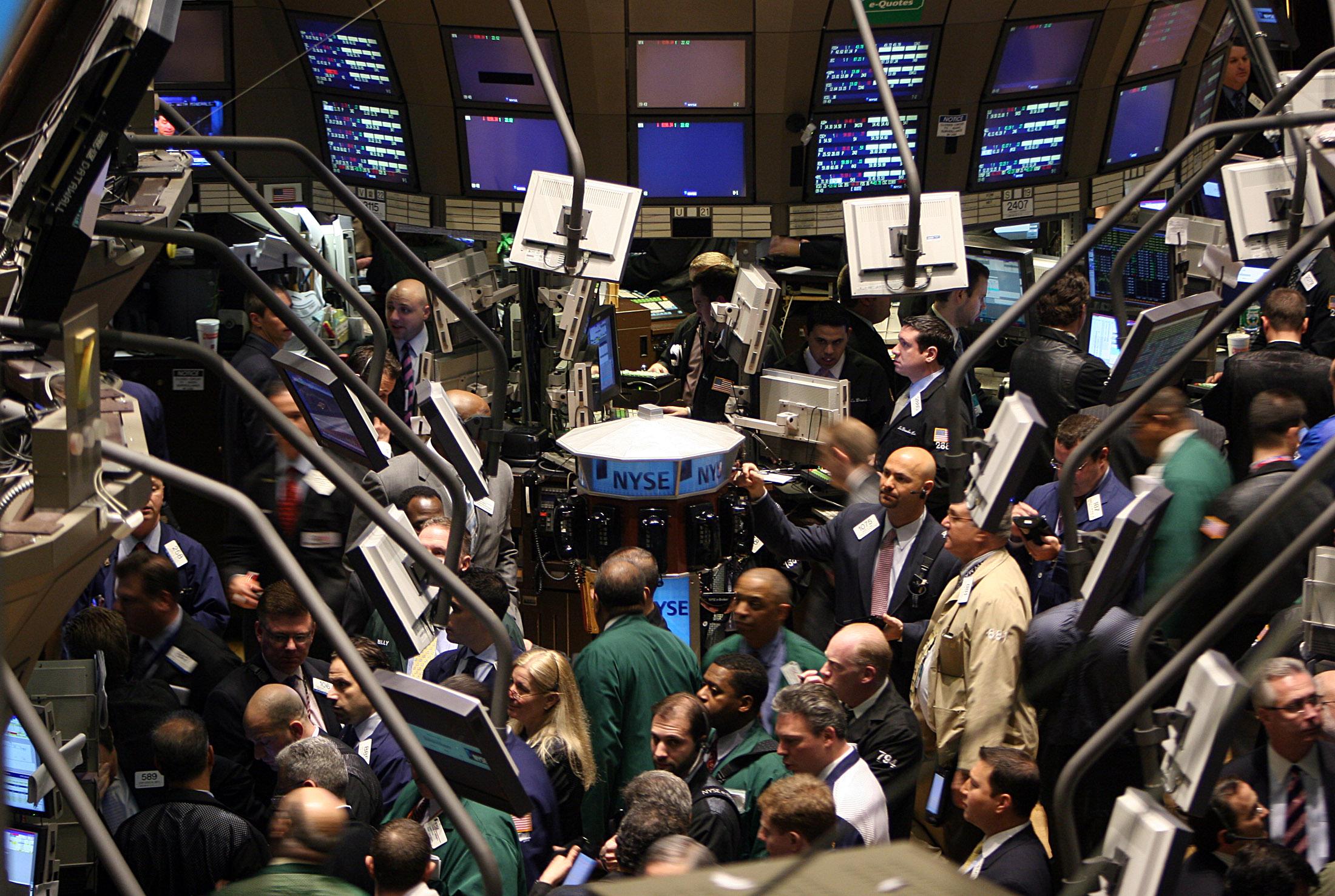 Dibayangi Kekhawatiran Inflasi, Dow Jones Terkoreksi Setelah Reli 8 Hari 