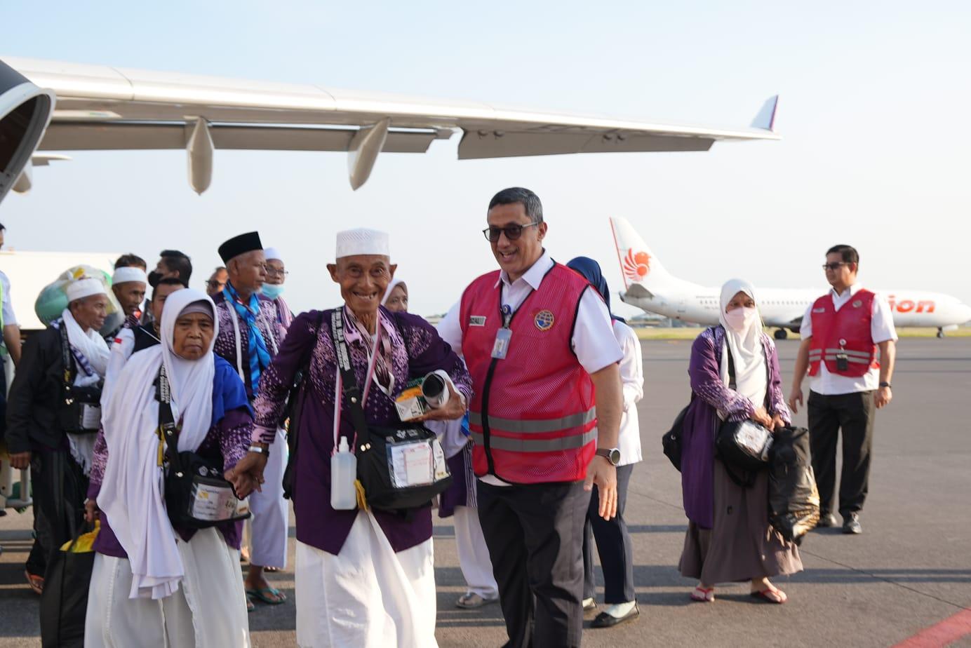 Kemenhub Pastikan Kepulangan 333 Jemaah Haji Kloter Terakhir Debarkasi Surabaya Berjalan Aman dan Selamat