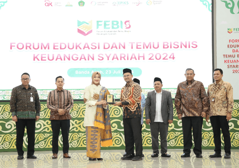 OJK Perkuat Literasi dan Akses Keuangan Syariah Bagi UMKM dan Santri di Aceh 
