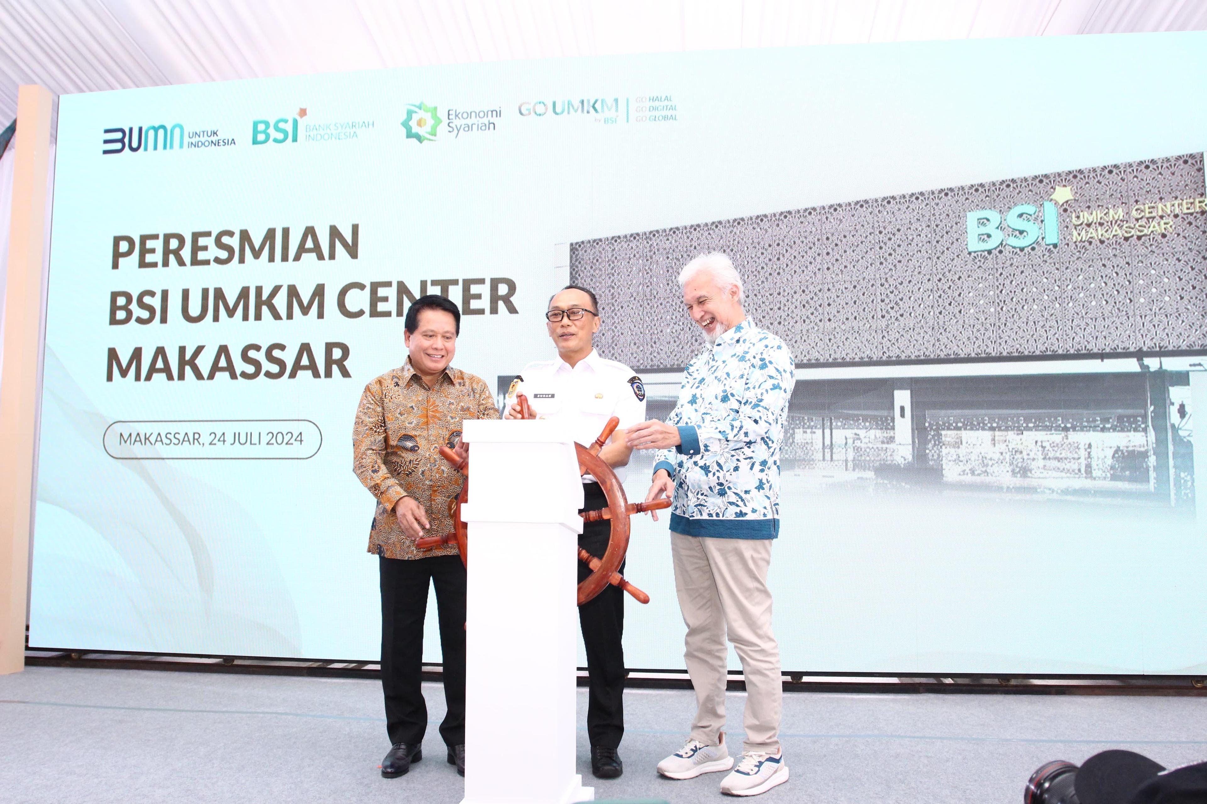 Perkuat Pemberdayaan UMKM di Indonesia Timur, BSI Resmikan UMKM center di Makassar