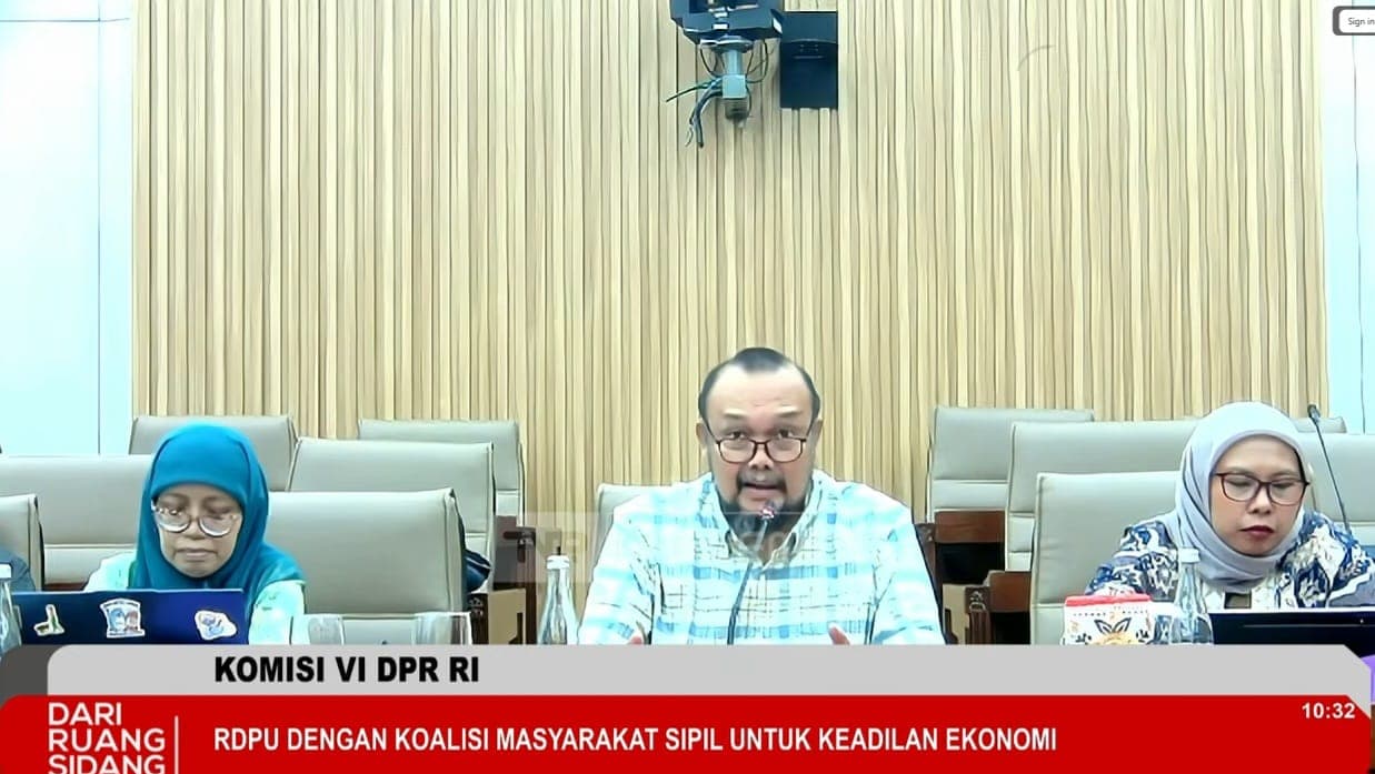 Koordinator Koalisi MKE Olisias Gultom saat rapat dengan DPR (Tangkapan layar YouTube)